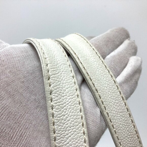 CHANEL White Tote Bag - Picture 3 of 13